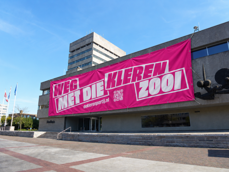 De Klerenpartij neemt de Eindhovense raadzaal over